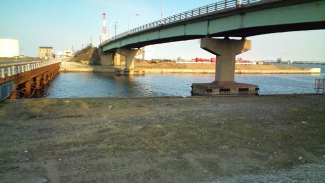 ���|�[�g���W�I���Ӂ�