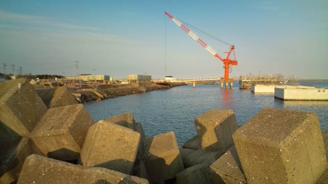 ���|�[�g���W�I���Ӂ�